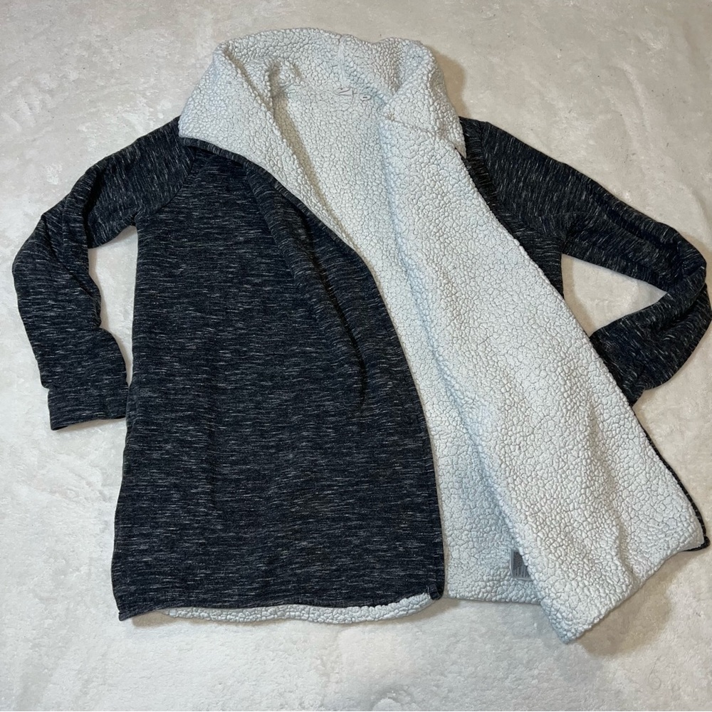 Cozy Reversible Sherpa-Lined Open Cardigan - Dark Gray/White